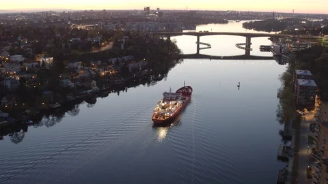 Aerial drone view over Cementa Heidelberg in Stockholm at sunset Vídeo Stock 109591053