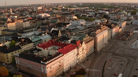 Aerial drone view over Helsinki at sunset Vídeo Stock 109569697