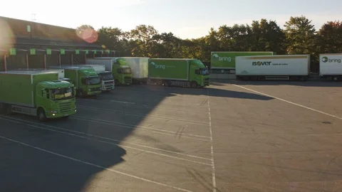 Aerial drone view over Logistics terminal in Stockholm Vidéo 109467108