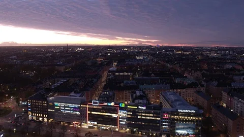 Aerial drone view over Norrtull in Stockholm at night Vídeo Stock 109524769
