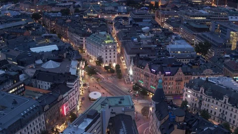 Aerial drone view over Stureplan in Stockholm at night Vidéo 109785127