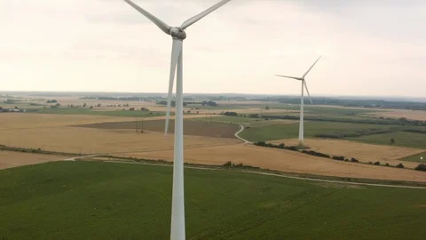 Aerial drone view over Wind turbine at night Vidéo 109446001