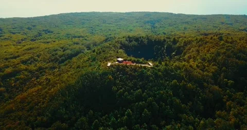 Aerial Drone View of Rangitoto Summit on Rangitoto Island, Auckland Video stock 323493391