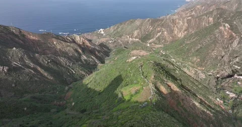 Aerial drone view of a road and mountain landscape along the Atlantic coast, a 스톡 동영상 171151237