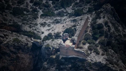 Aerial drone view of the ruins of ancient castle Vidéo 129358743