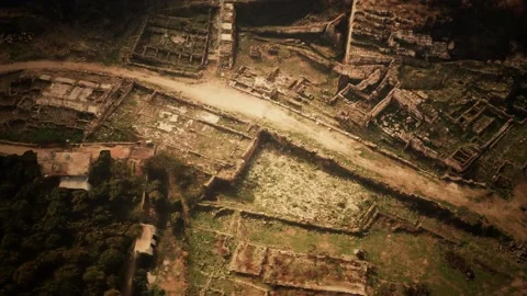 Aerial drone view of the ruins of ancient castle Vidéo 135881799