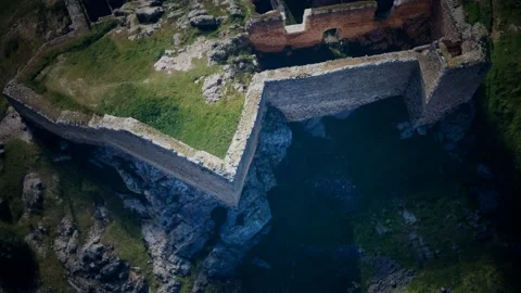 Aerial drone view of the ruins of ancient castle Vidéo 143405331