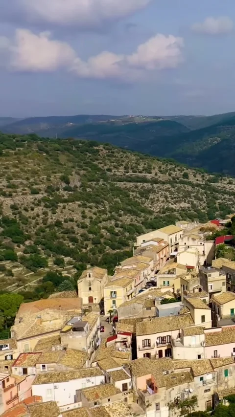 Aerial drone view of Sicily Italy historic heritage and scenic coasts. Vídeos de archivo 334752653