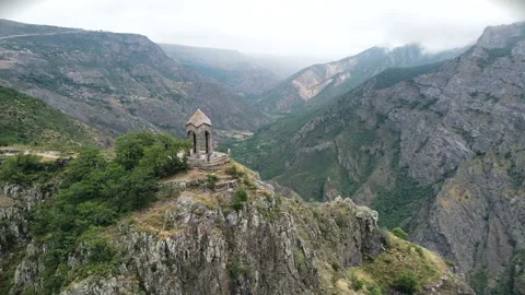 Aerial Drone view of Small chapel in the top of the mountain 스톡 동영상 134306881