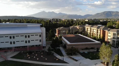 Aerial drone view of a small hilly town, Flagstaff mountain, Arizona, USA Vídeos de archivo 96508839