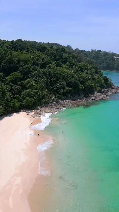 Aerial drone view of tropical beach in Phuket, Thailand Video stock 336656641