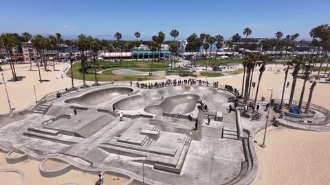 Aerial Drone View of Venice Beach Boardwalk and Skatepark, Los Angeles, CA Vídeo Stock 340657173