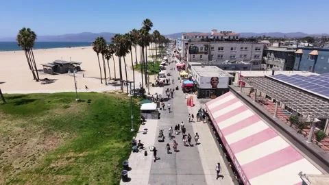 Aerial Drone View of Venice Beach Boardwalk and Skatepark, Los Angeles, CA 動画素材 340657182
