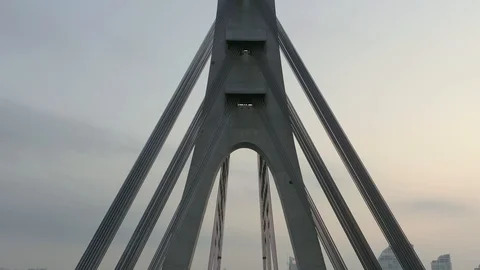 Aerial drone view View Of North or Moscow Bridge Kiev, Ukraine over Dnieper. 스톡 동영상 129810782