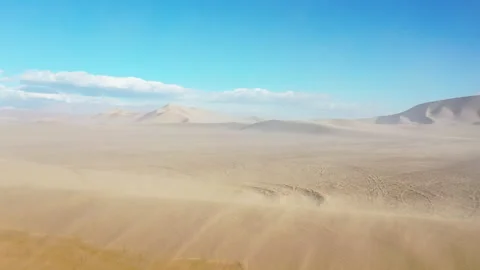 Aerial Drone View of the Wind Whipping through the Sand Dunes Stockbeeldmateriaal 326719155