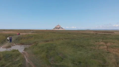 Aerial elevating drone shot of mont saint michel, France 2018-09-01 Stock Footage 116192140