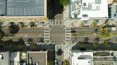 Aerial of empty Rodeo Drive junction in LA during corona quarantine, USA 2020 스톡 동영상 135354300