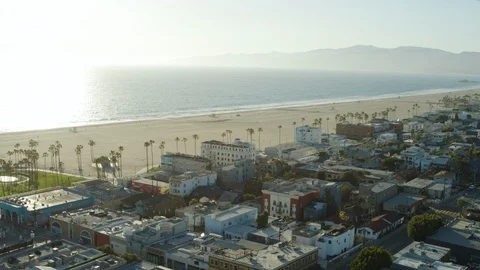 Aerial of empty Venice beach during corona quarantine, USA 2020 스톡 동영상 135359970