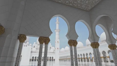 Aerial Establishing View of Sheikh Zayed Grand Mosque Architecture in Abu Dhabi Stock Footage 327330122