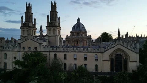 An aerial evening view Radcliffe Camera at central Oxford, UK Stock-Footage 229114153