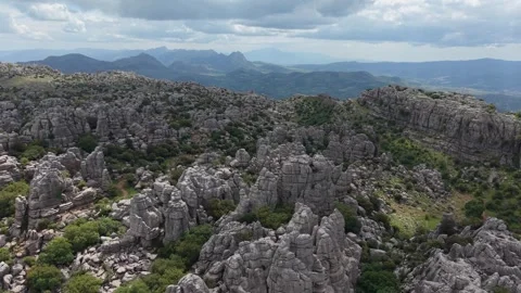 Aerial flight along a limestone karst ridge 스톡 동영상 343324846