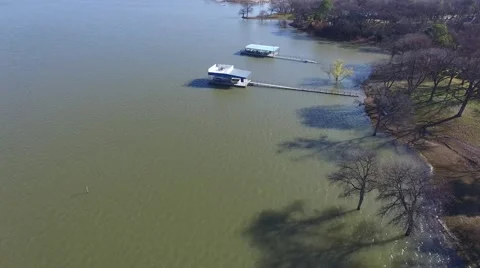 Aerial flight over Lake Lewisville Stockbeeldmateriaal 59171289