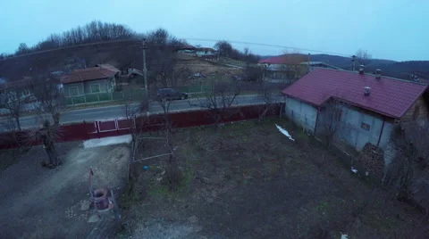 Aerial flight over poor house Stockbeeldmateriaal 45651680