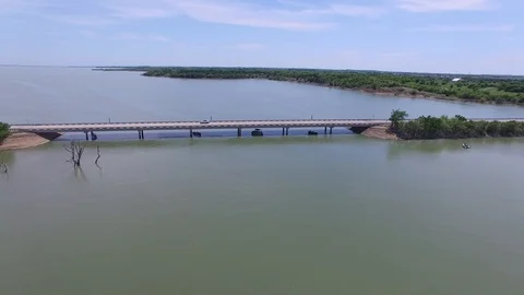 Aerial flight over Ray Roberts Lake at Lone Oak Rd. Video stock 89108627