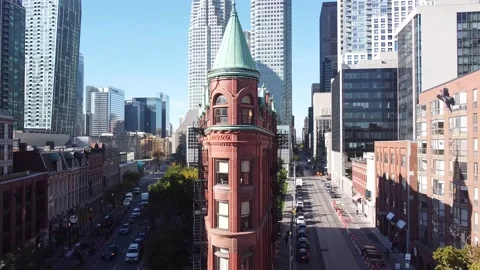 Aerial flight straight backwards while looking at Gooderham or Flatiron building Video stock 151934836