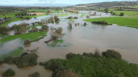 Aerial Flood Pull Back Lower to Higher 스톡 동영상 254785555