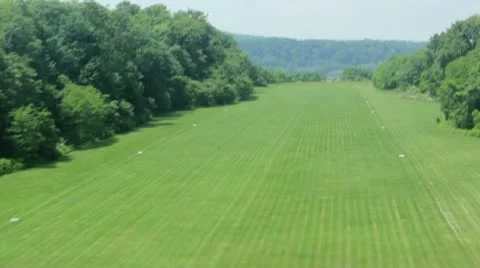 Aerial fly over field. Video stock 12574601