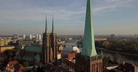 Aerial footage of Oder River in Wroclaw on a sunny morning Stock Footage 119042153