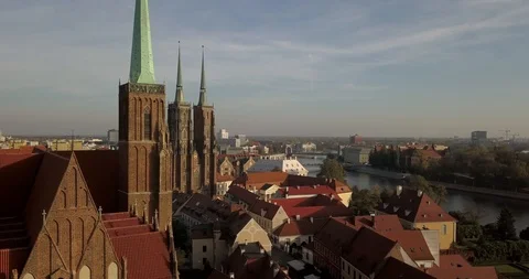 Aerial footage of Oder River in Wroclaw on a sunny morning Stock Footage 119042171