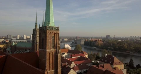 Aerial footage of Oder River in Wroclaw on a sunny morning Stock Footage 119042178