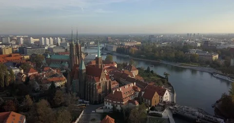 Aerial footage of Oder River in Wroclaw on a sunny morning Stock Footage 119042588