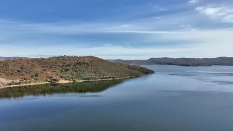 Aerial footage of Split Rock Dam NSW Australia Vídeo Stock 338318024