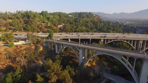 Aerial Freeway Bridge Stockbeeldmateriaal 84870183