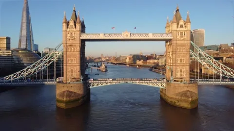 Aerial front view of the Tower Bridge in London Stock-Footage 170372032