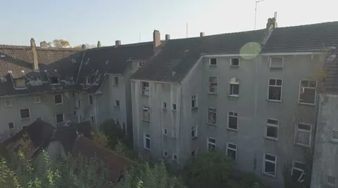 Aerial of a ghosttown, medium tracking shot from right to left Stock Footage 59788692