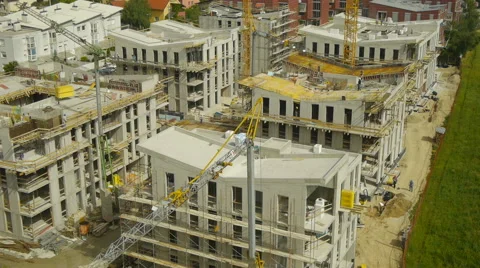 Aerial HD: Descent Below Construction Site 库存影片 44992446