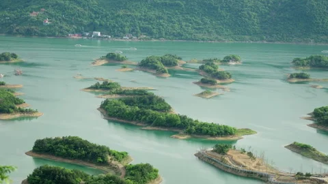 Aerial High-Angle View of Vast Lake Islands and Natural Geography Видео 334231400