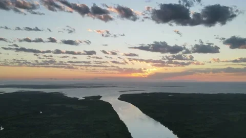 Aerial high hyper lapse of sunset in amazon river 4K timelapse Vídeo Stock 152543056