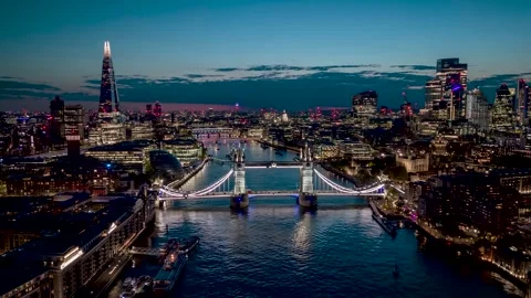 Aerial hyper lapse view of the famous Tower Bridge during evening time Stock Footage 263916592