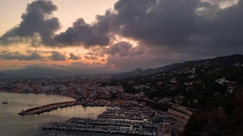 Aerial Hyperlapse 4K - Javea Harbour to Bay Panorama at Dusk, Spain 動画素材 335550007