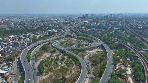 Aerial Hyperlapse of Badarpur Flyover Interchange Traffic New Delhi India Vidéo 332099842