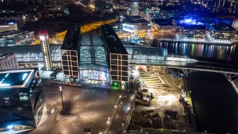 Aerial Hyperlapse of berlin central train station in xmas illumination 動画素材 145703939