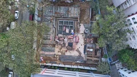 Aerial hyperlapse of labour working at construction site in Mumbai 스톡 동영상 329287284