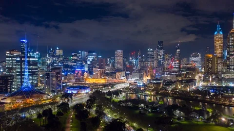 Aerial hyperlapse of night Melbourne CBD along with Yarra River, Australia Video stock 118619408