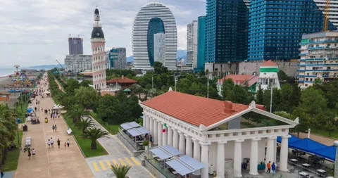Aerial hyperlapse over new Batumi Boulevard 스톡 동영상 148747558