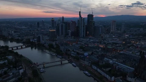 Aerial hyperlapse time lapse of the financial district skyline at Frankfurt am 스톡 동영상 276781935